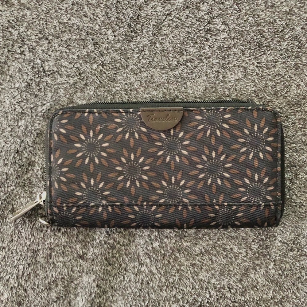 Traveler’s Floral Zip Wallet